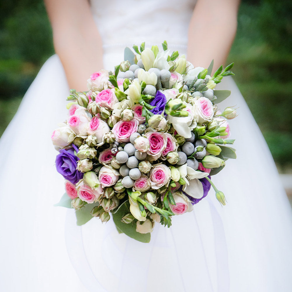 How Far in Advance Should You Book a Wedding Florist?